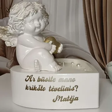 Angelas krikštynoms