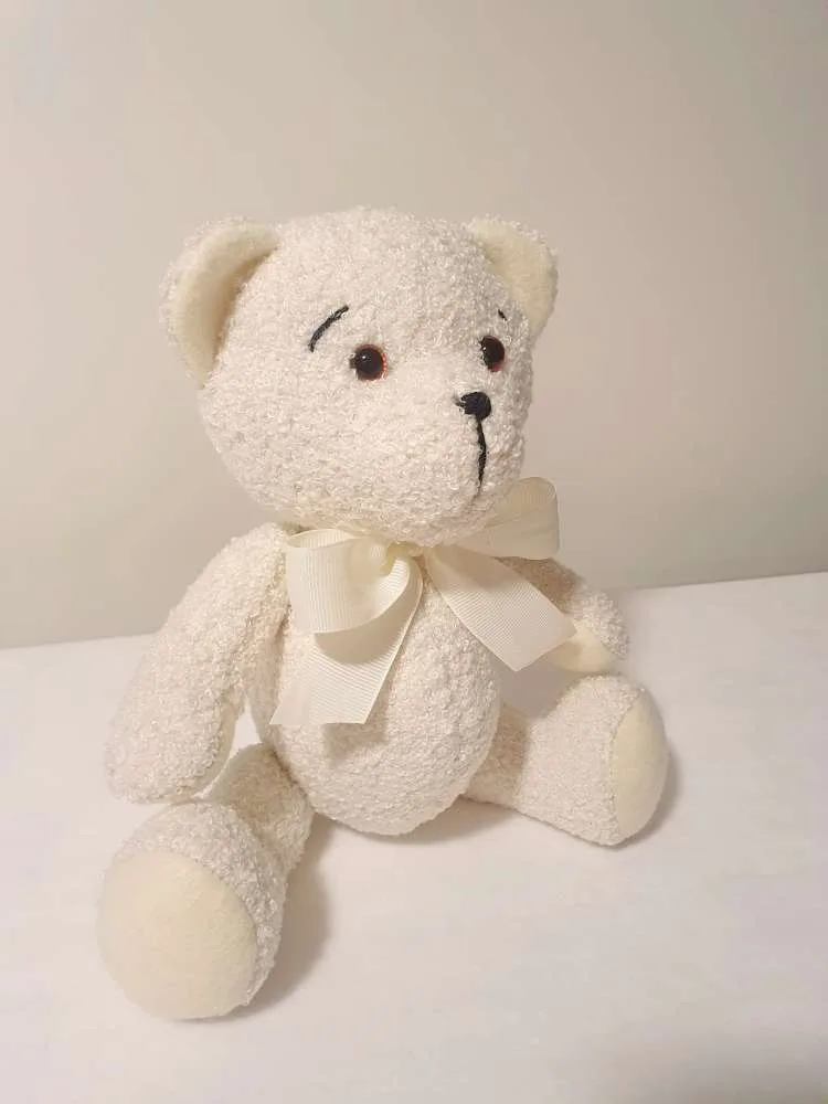 Meškiukas, siūtas iš Bukle  audinio, ūgis 30 cm