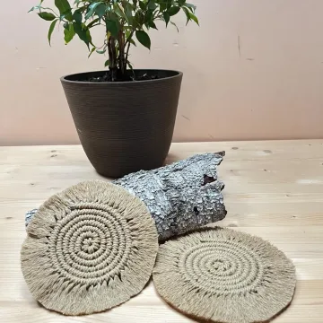 Boho stiliaus macrame padėkliukai jūsų kavos ritualui