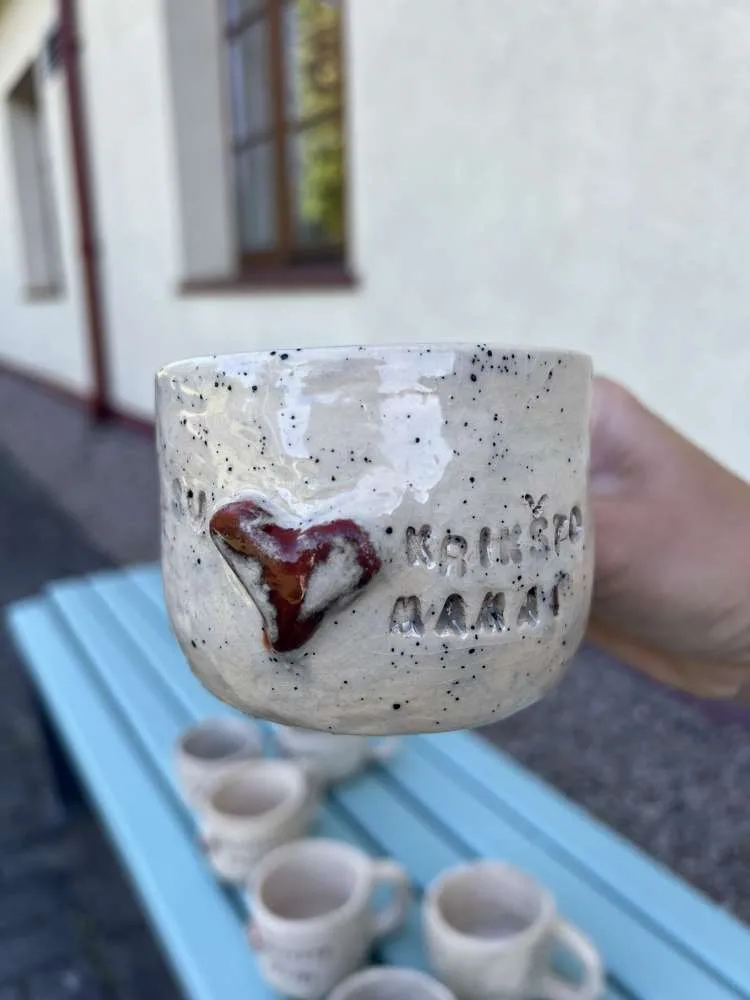 Rankų darbo keramikinis puodelis