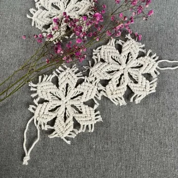 Macrame snaigė „Žiemos švelnumas“