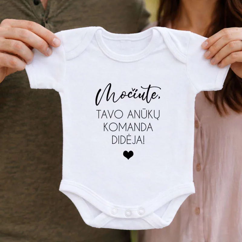Smėlinukas „Močiute, tavo anūkų komanda didėja“