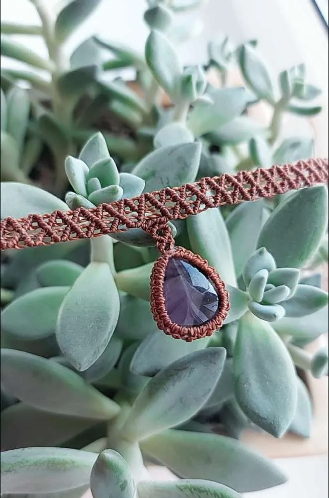 Macrame čokeris su Ametistu