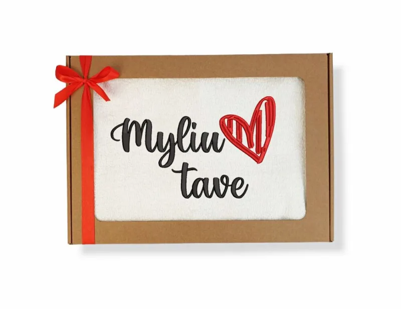 Siuvinėtas rankšluostis „Myliu tave“