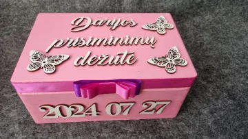 Krikštadėžė „Rožiniai prisiminimai“