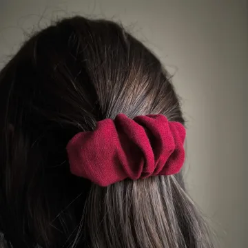 Lininis plaukų segtukas „Beet“