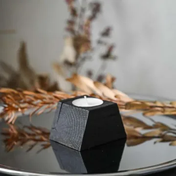 Deginto ąžuolo žvakidė UMBRA