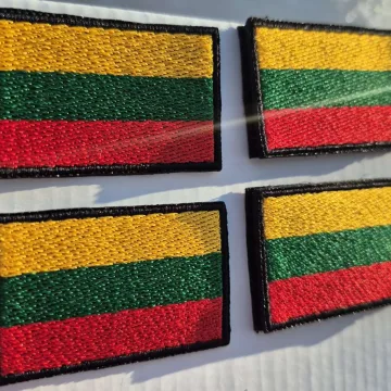 Antsiuvas LIETUVOS TRISPALVĖ