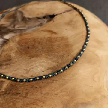 Macrame kaklo papuošalas