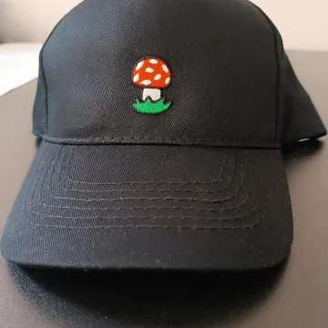 Kepurė su snapeliu ''Grybukas/musmirė, bitelė, širdelė''