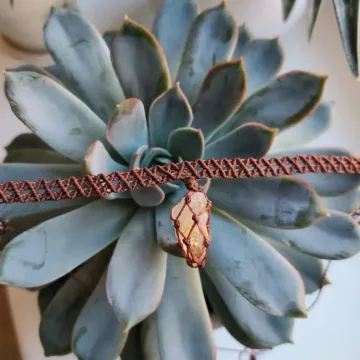 Macrame čokeris su citrinitu