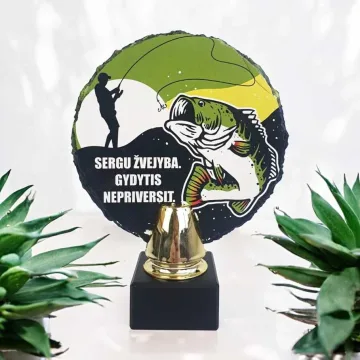 Apdovanojimas žvejui „Sergu žvejyba, gydytis nepriversit“