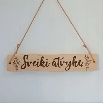 Medinė dekoratyvinė lentelė „Sveiki atvykę“