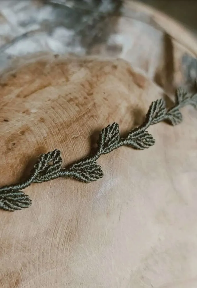 Macrame kaklo papuošalas