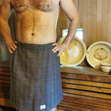 Pirties sijonas vyrams. Susiaučiamas modelis