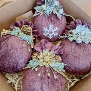 Kalėdiniai eglutės žaisliukai (4 vnt)