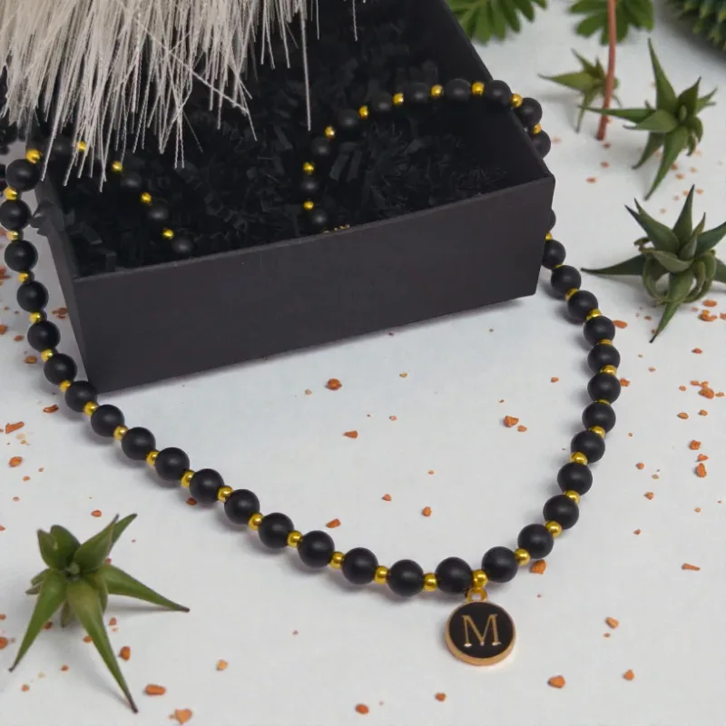 Personalizuotas kaklo papuošalas ,,Šungitas"