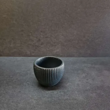 Betoninė žvakidė „Bloom“