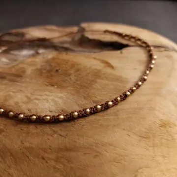 Macrame kaklo papuošalas