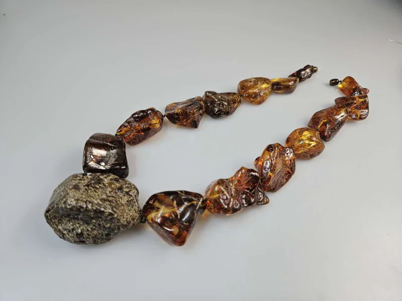 Masyvūs gintariniai karoliai Raw Amber necklace