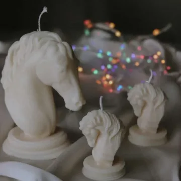Kalėdinė Žvakė „Arklys “