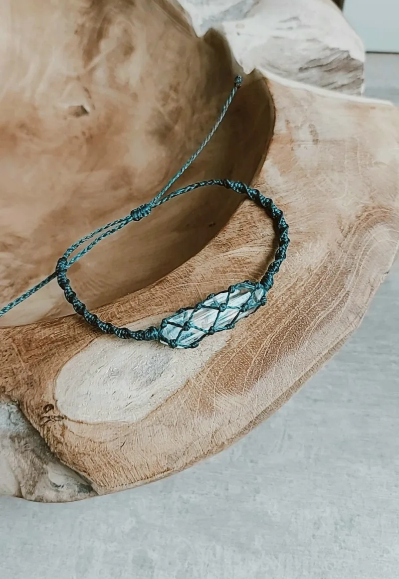 Macrame apyrankė su Kalnų krištolu