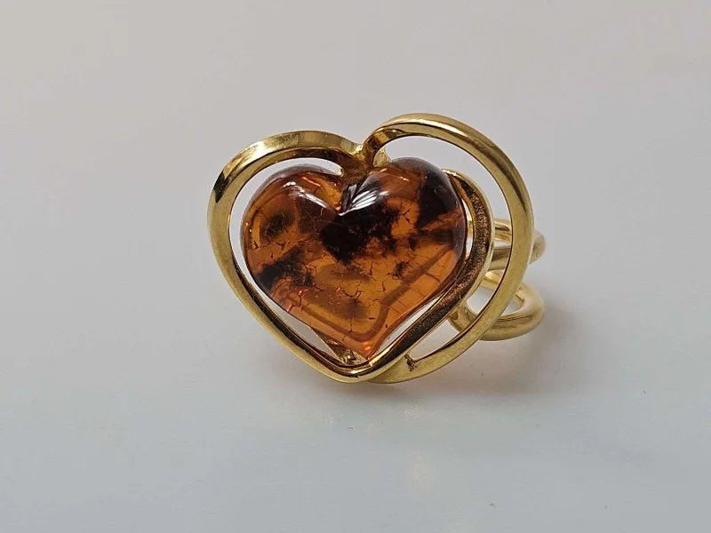 Gintarinis žiedas Amber ring dailus žiedas su gintaru ir auksu širdis