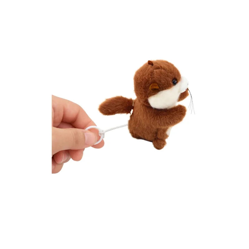 Pluošinė ūdra su besisukančia uodegėle, skleidžianti cypimo garsus, raktų pakabukas, 12,5 cm · 3