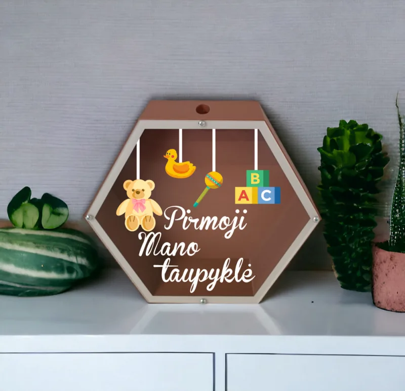 3D Taupyklė šešiakampė „Pirmoji Mano taupyklė“