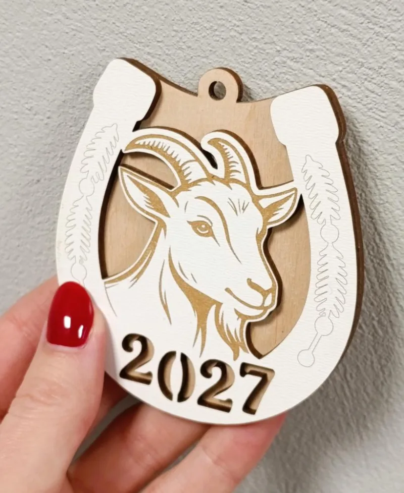 Kalėdinis žaisliukas su ožka „2027“ · 2
