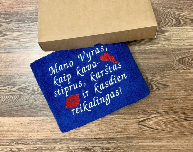 Rankšluostis: Mano vyras, kaip kava-stiprus, karštas ir kasdien reikalingas!