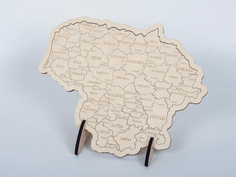 Lietuva - pastatoma medinė lavinamoji dėlionė