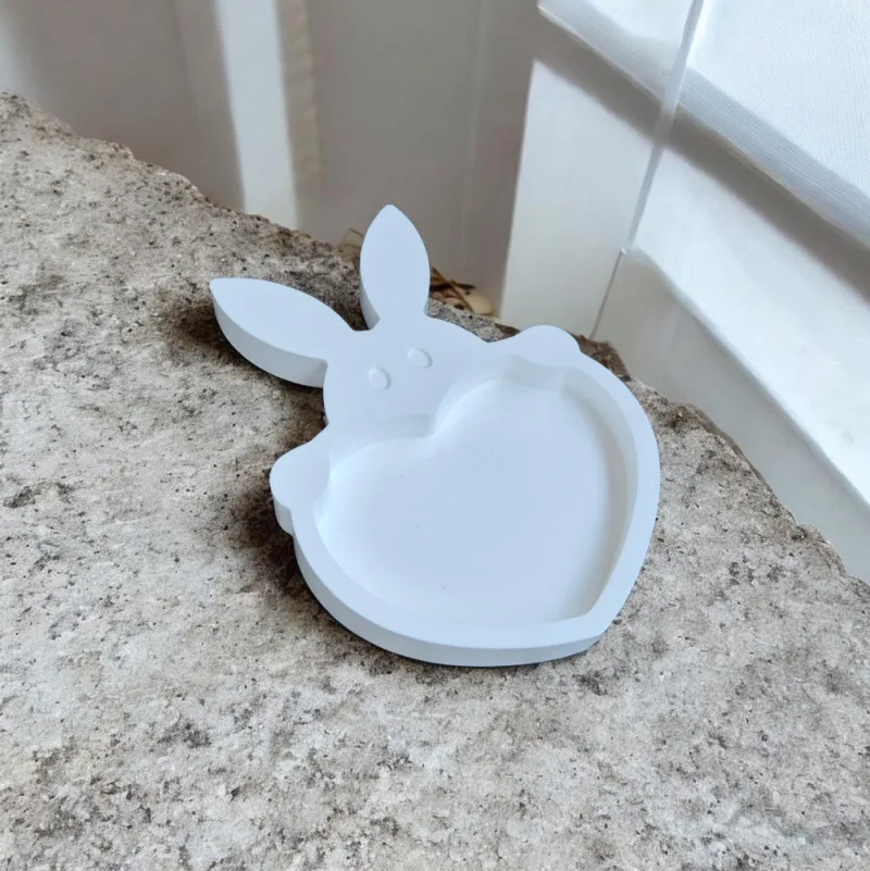 Gipso keramikos padėklas „Bunny Heart“
