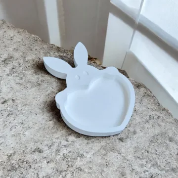 Gipso keramikos padėklas „Bunny Heart“