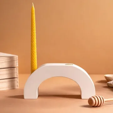 Tradicinės bičių vaško žvakės su ornamentu (7 vnt. / 24 cm)