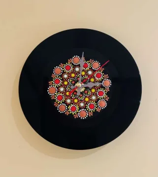 Sieninis laikrodis „Mandala“ ant senos vinilinės plokštelės