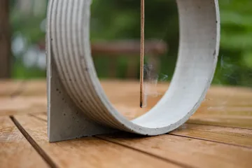Betoninė smilkalinė | FUMI