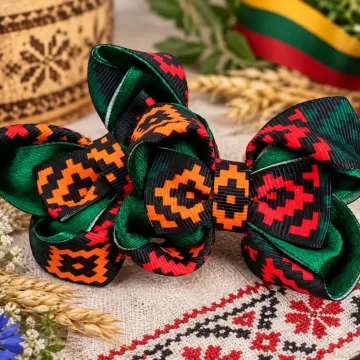 Tautinių motyvų plaukų gumytės