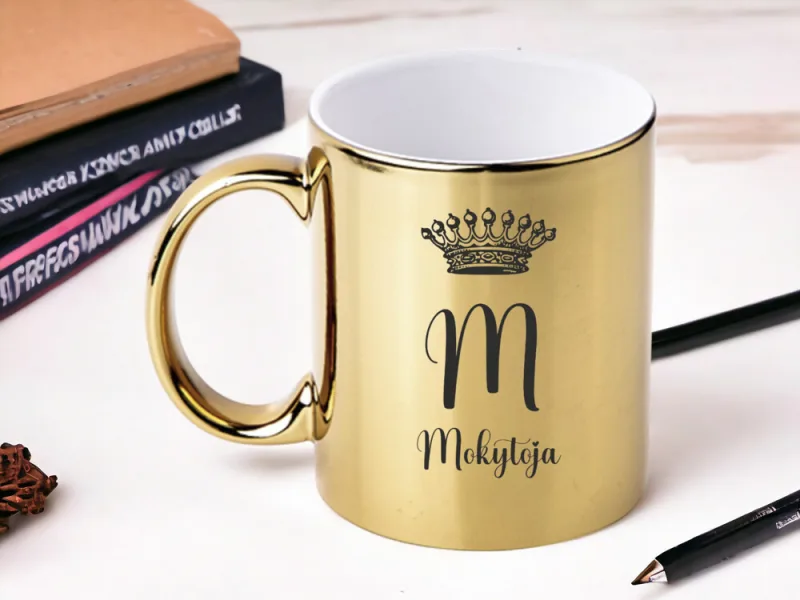 Aukso spalvos veidrodinis puodelis „M Mokytoja“