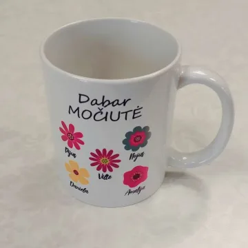 Puodelis močiutei