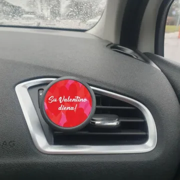 Auto kvapas į groteles „Su Valentino diena!“