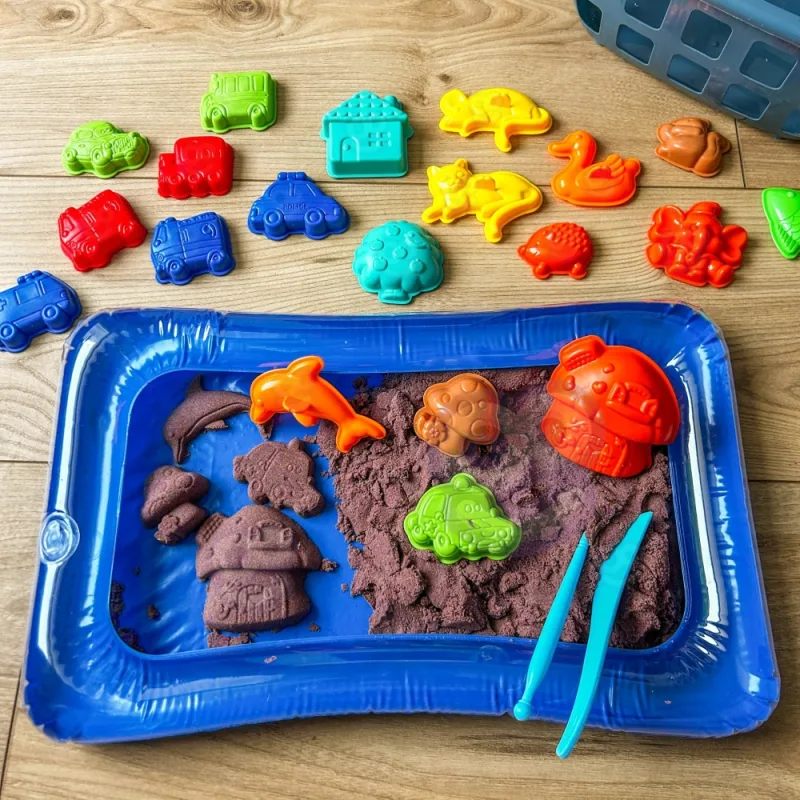 Kinetinio smėlio rinkinys krepšyje WOOPIE su formelėmis 0,8 kg · 2