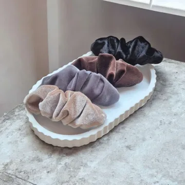 Aksominiai plaukų segtukai