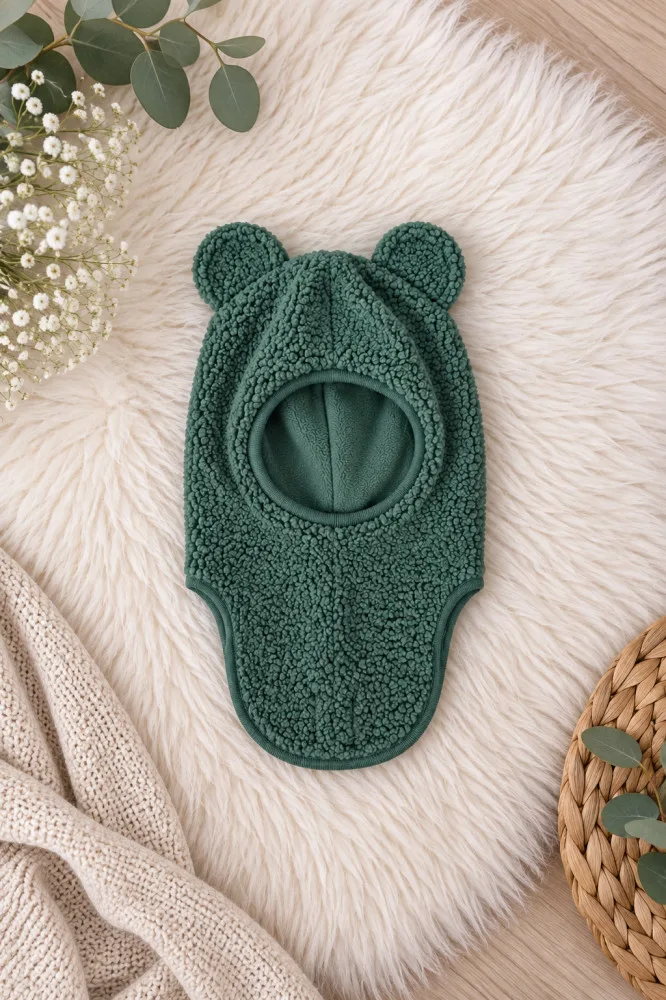 Žalias žieminis vaikiškas Teddy šalmukas su ausytėmis