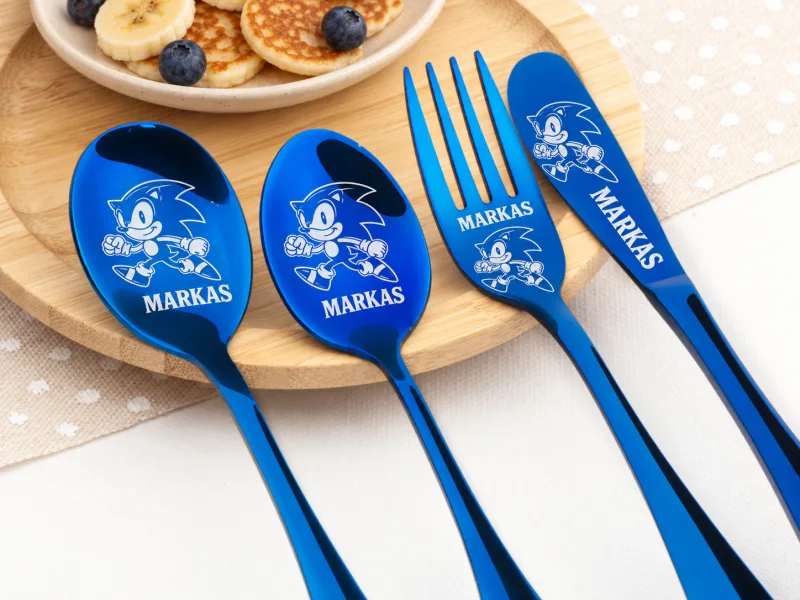 Dovana vaikui ir sūnėnui – vaikiški stalo įrankiai su Sonic ežiuku, vardas ant rankenėlių · 3